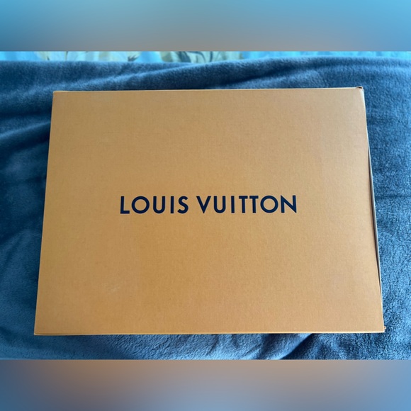 Authentic Louis Vuitton Graceful MM, peony inside - Picture 10 of 14